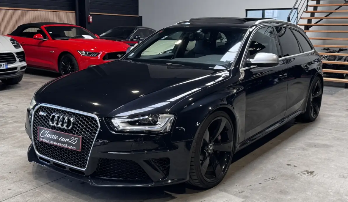 Audi RS4 4.2 V8 FSI 450CH QUATTRO S TRONIC 7