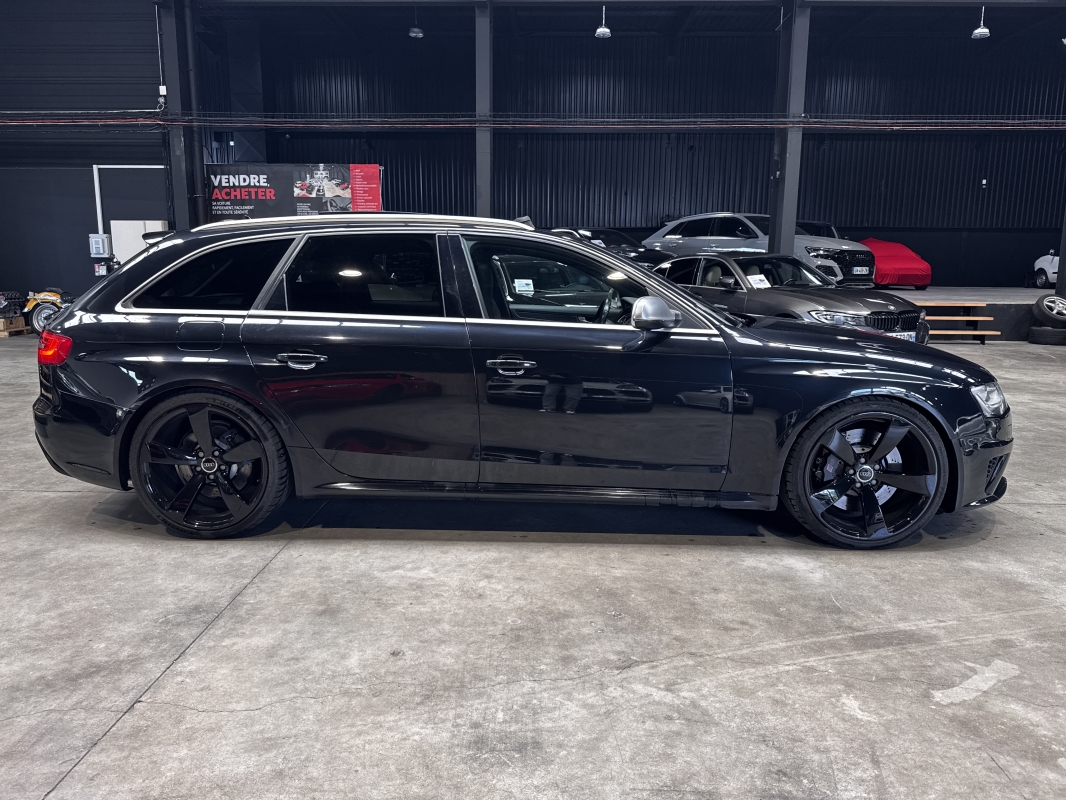 Audi RS4