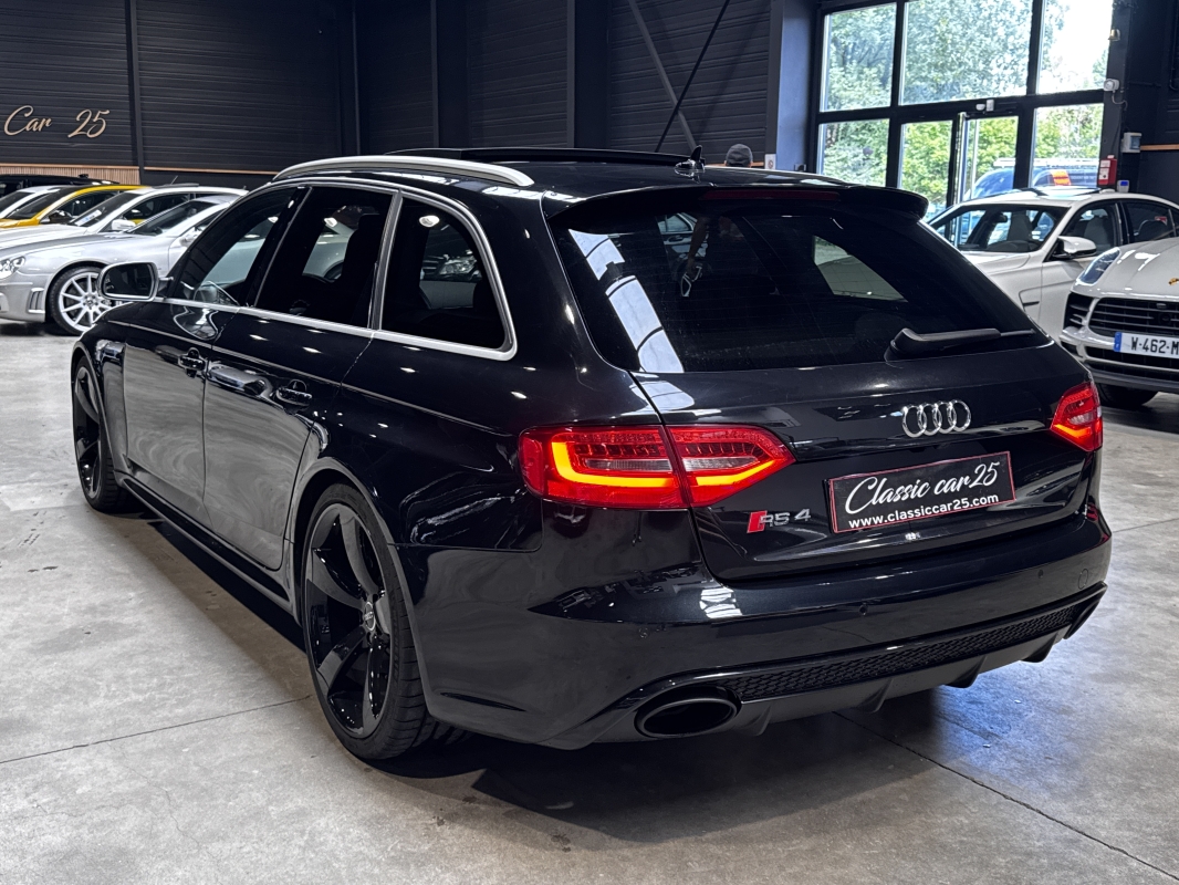 Audi RS4