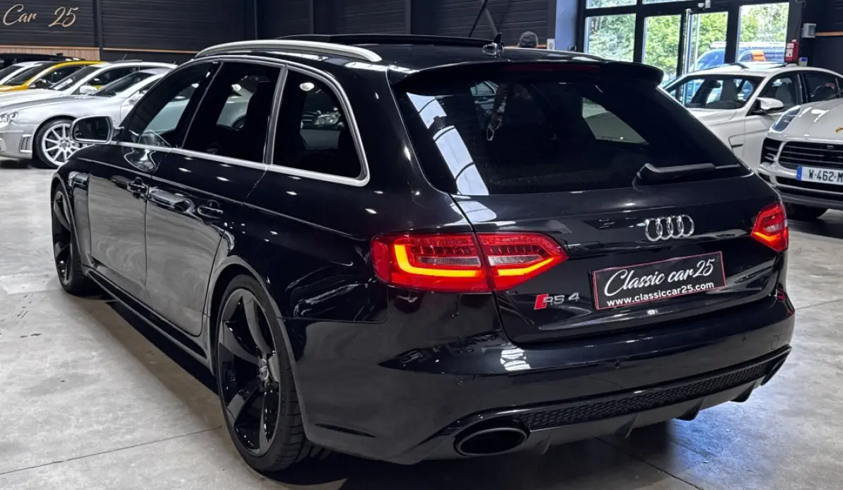 Audi RS4 4.2 V8 FSI 450CH QUATTRO S TRONIC 7
