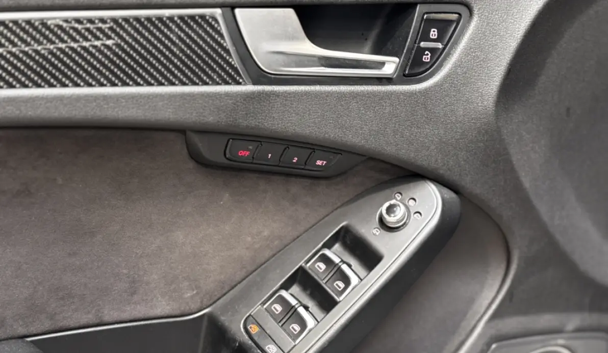 Audi RS4 4.2 V8 FSI 450CH QUATTRO S TRONIC 7