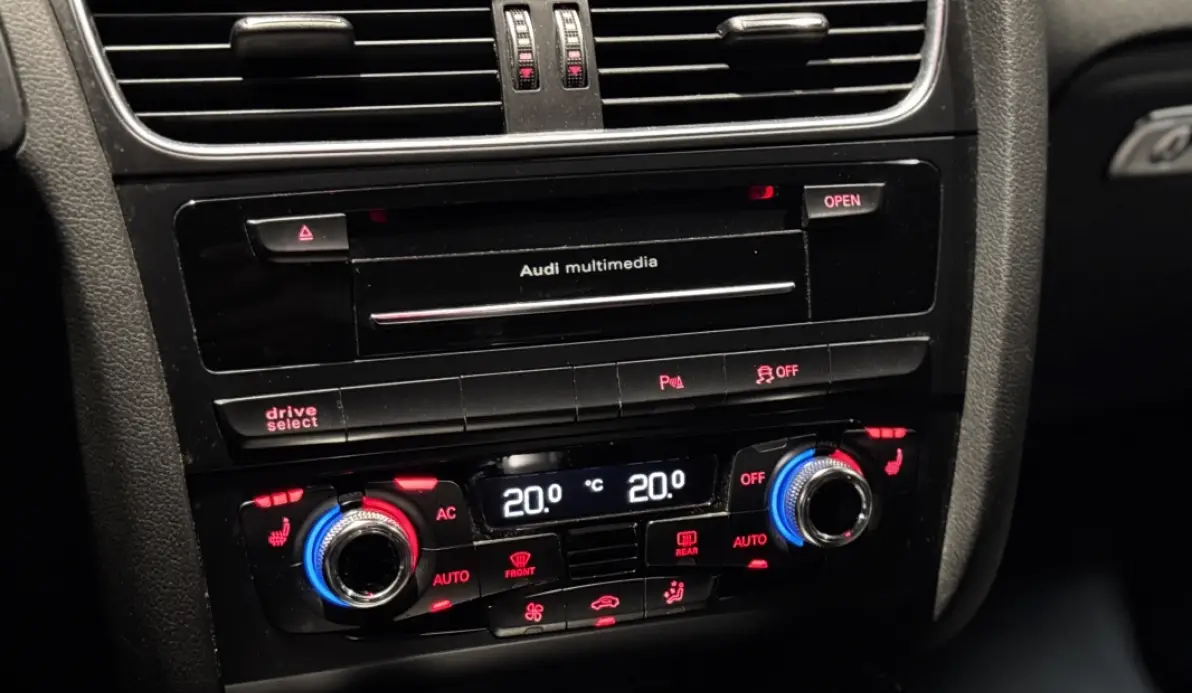 Audi RS4 4.2 V8 FSI 450CH QUATTRO S TRONIC 7