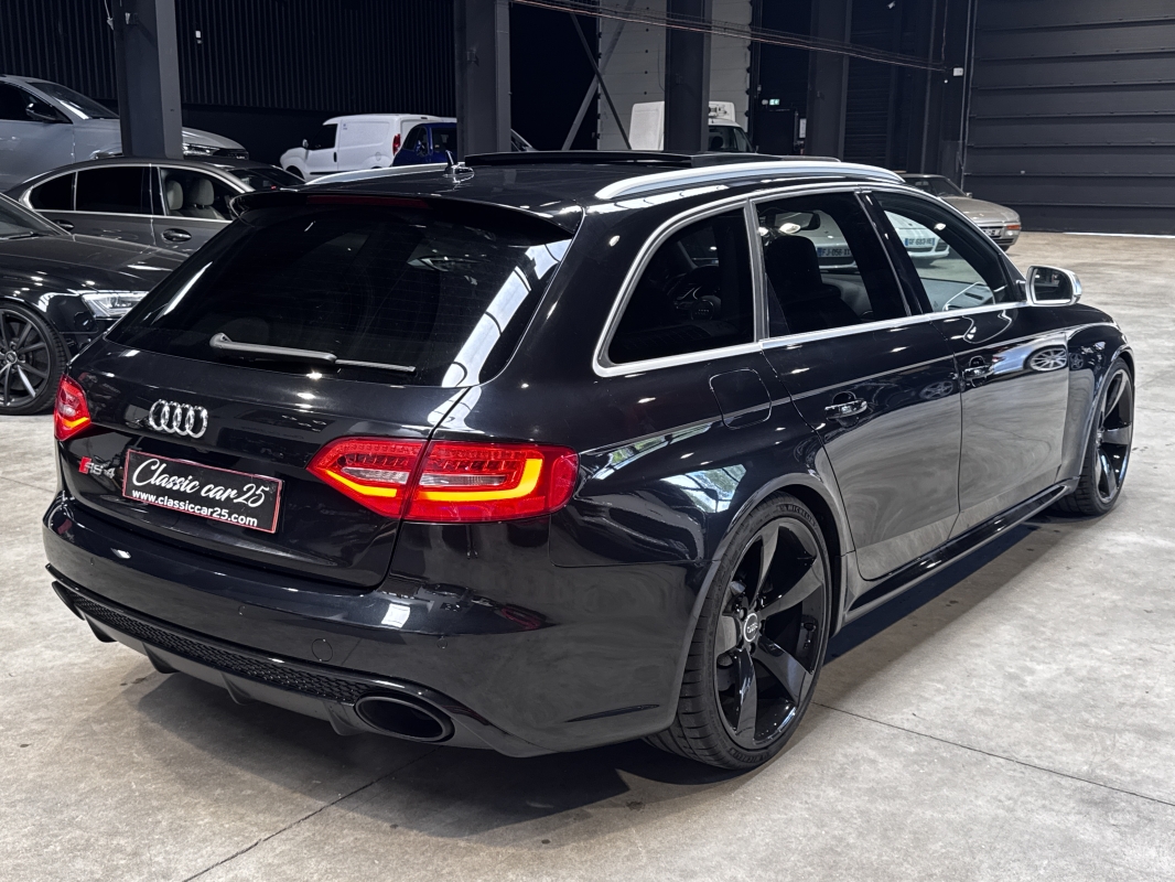 Audi RS4