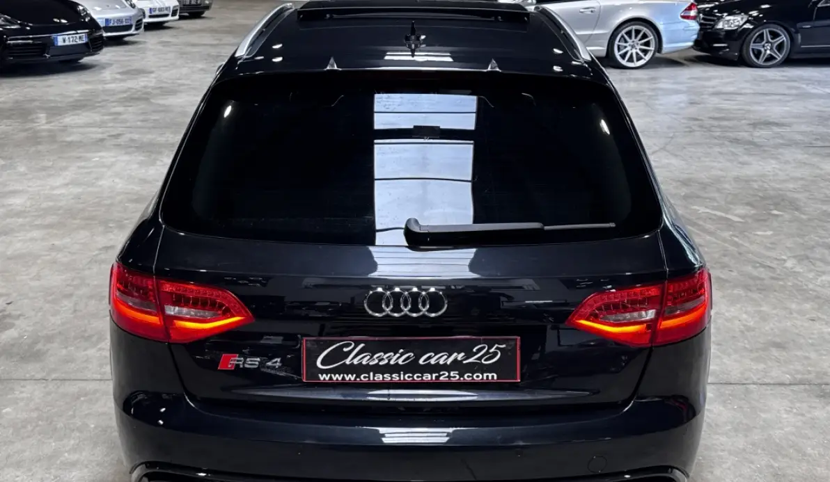 Audi RS4 4.2 V8 FSI 450CH QUATTRO S TRONIC 7