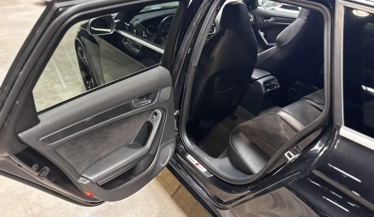 Audi RS4 4.2 V8 FSI 450CH QUATTRO S TRONIC 7