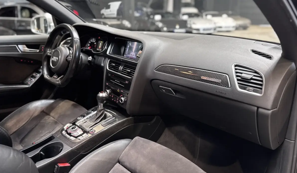 Audi RS4 4.2 V8 FSI 450CH QUATTRO S TRONIC 7