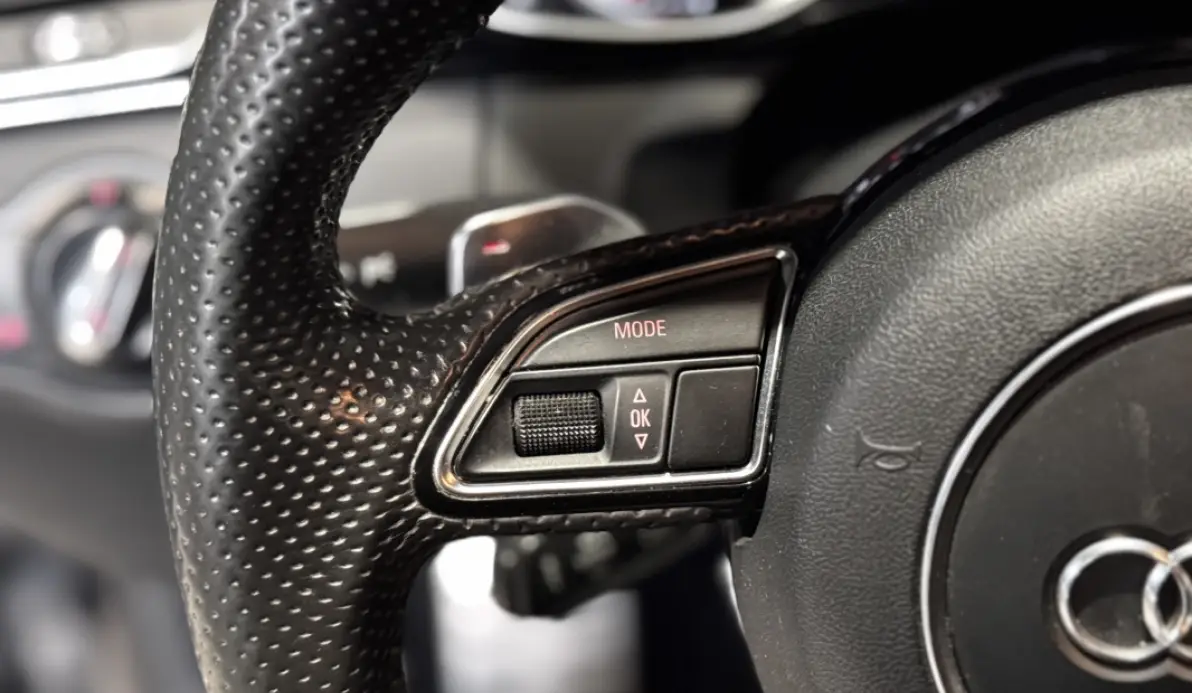 Audi RS4 4.2 V8 FSI 450CH QUATTRO S TRONIC 7