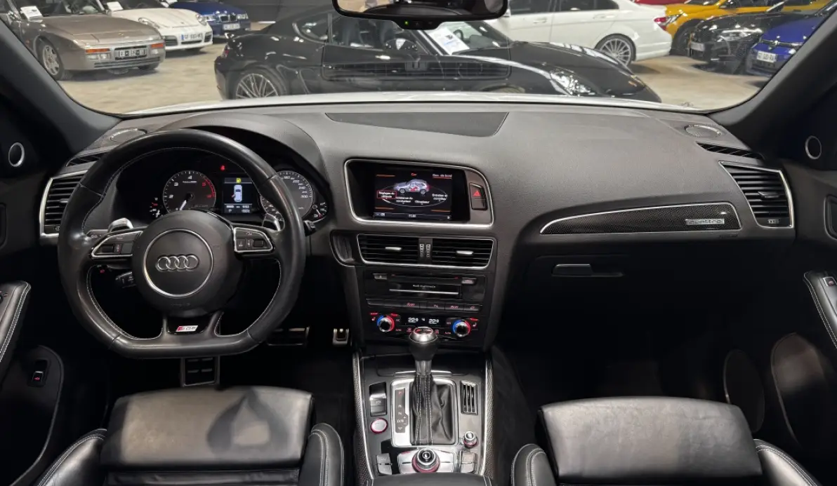 Audi SQ5 3.0 V6 BITDI 313CH QUATTRO TIPTRONIC / 1ere MAIN / CARNET COMPLET AUDI SUISSE