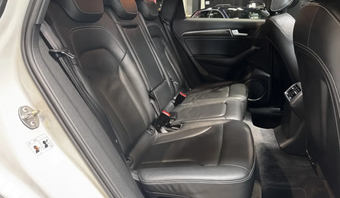 Audi SQ5 3.0 V6 BITDI 313CH QUATTRO TIPTRONIC / 1ere MAIN / CARNET COMPLET AUDI SUISSE