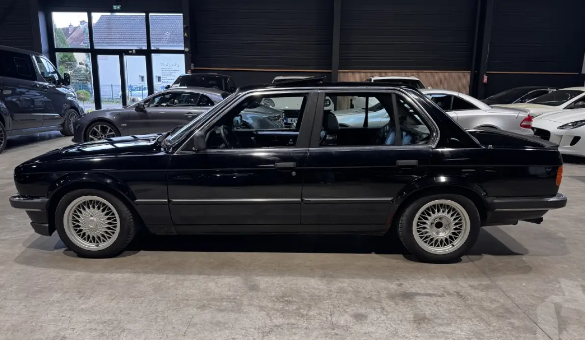 Bmw Série 3 323i E30 BVM5