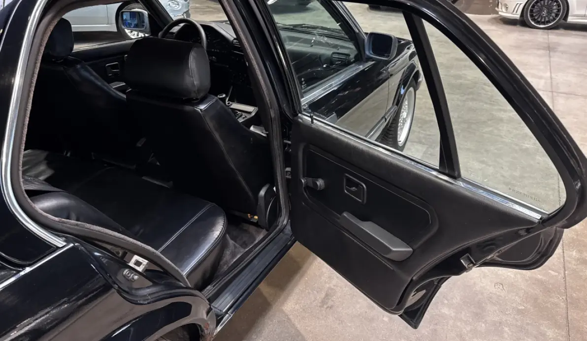 Bmw Série 3 323i E30 BVM5