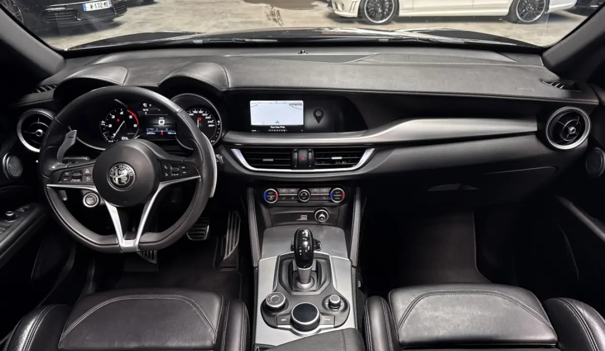 Alfa romeo Stelvio 2.2 DIESEL 210CH TI Q4 AT8 FULL OPTION / 1ERE MAIN / CARNET ALFA 