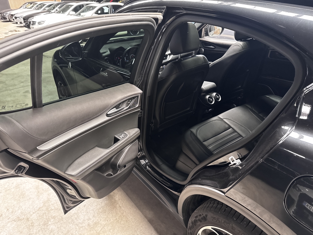 Alfa romeo Stelvio 2.2 DIESEL 210CH TI Q4 AT8 FULL OPTION / 1ERE MAIN / CARNET ALFA 