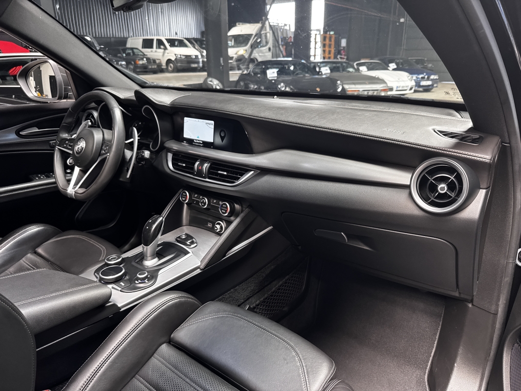 Alfa romeo Stelvio 2.2 DIESEL 210CH TI Q4 AT8 FULL OPTION / 1ERE MAIN / CARNET ALFA 