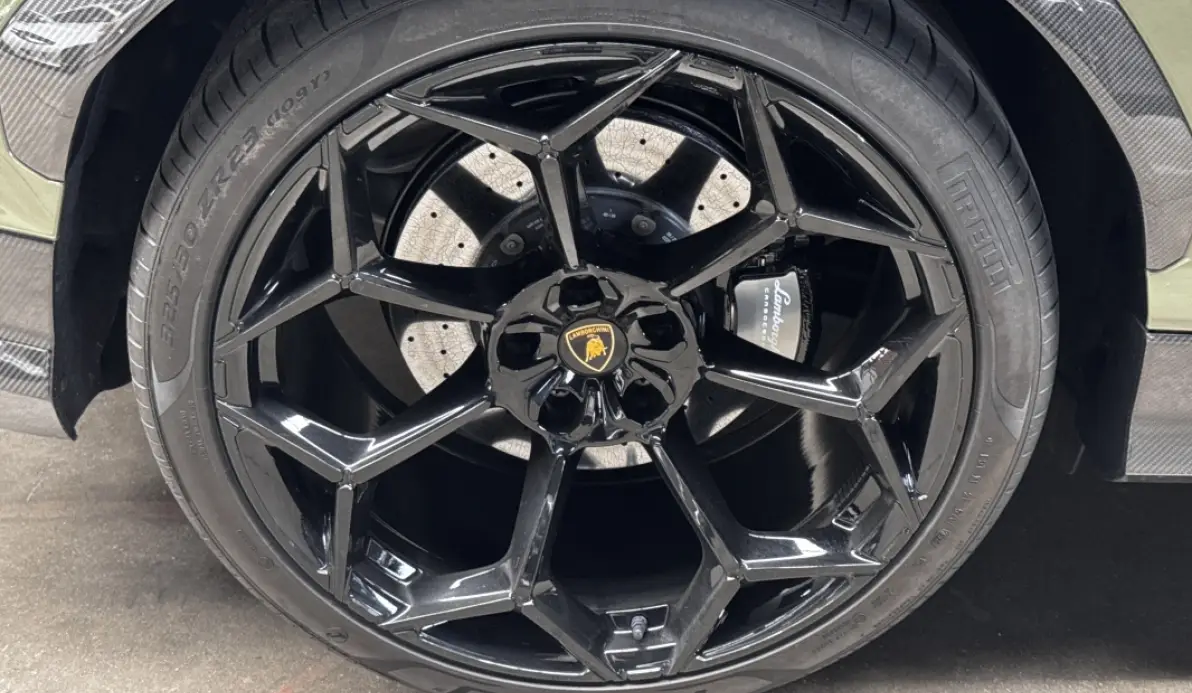 Lamborghini URUS 4.0 V8 666CH PERFORMANTE 60E ANNIVERSARIO BITURBO