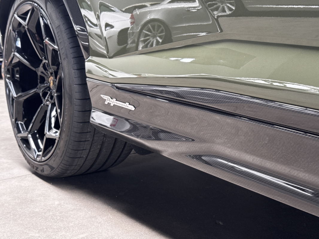 Lamborghini URUS 4.0 V8 666CH PERFORMANTE 60E ANNIVERSARIO BITURBO