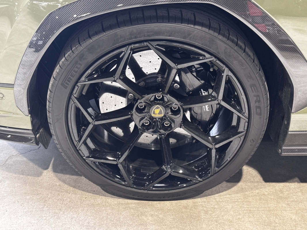 Lamborghini URUS 4.0 V8 666CH PERFORMANTE 60E ANNIVERSARIO BITURBO