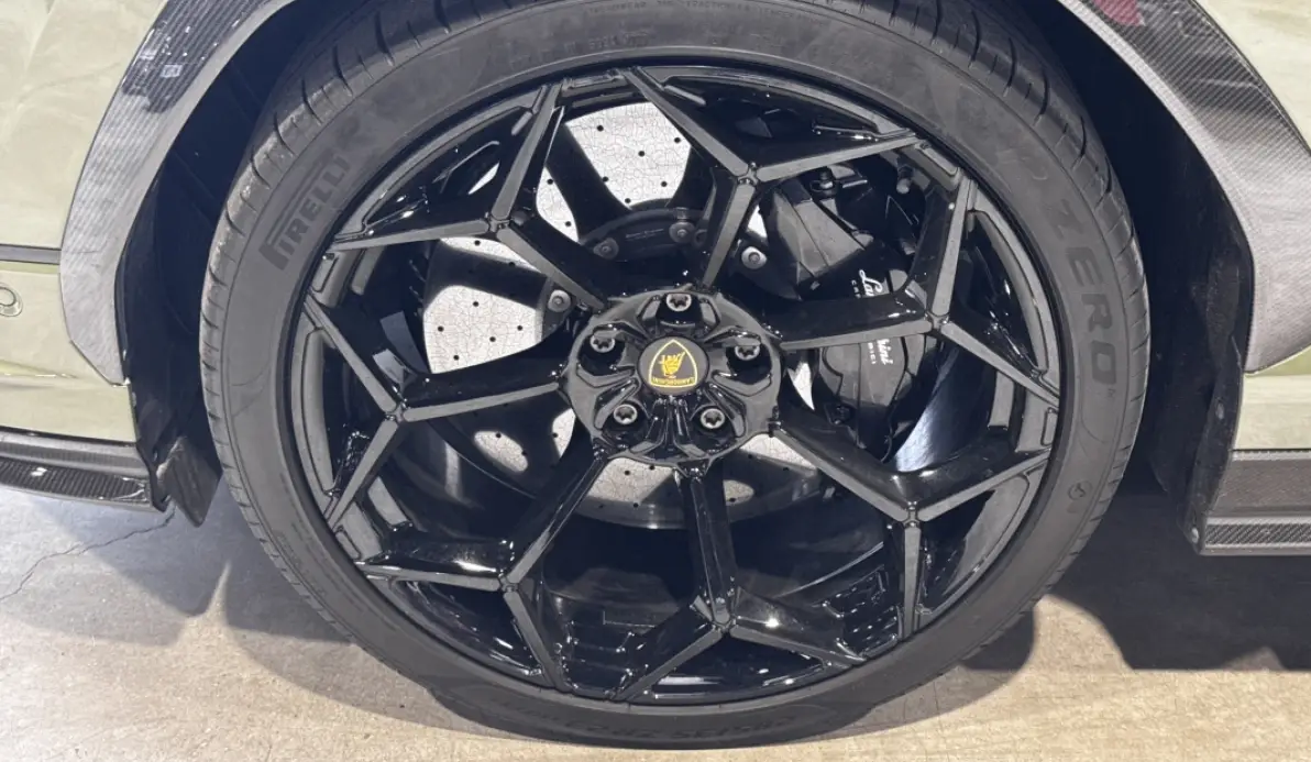 Lamborghini URUS 4.0 V8 666CH PERFORMANTE 60E ANNIVERSARIO BITURBO