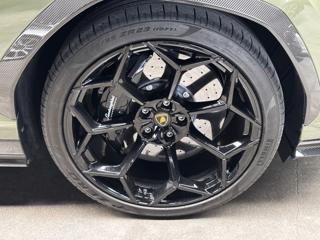 Lamborghini URUS 4.0 V8 666CH PERFORMANTE 60E ANNIVERSARIO BITURBO