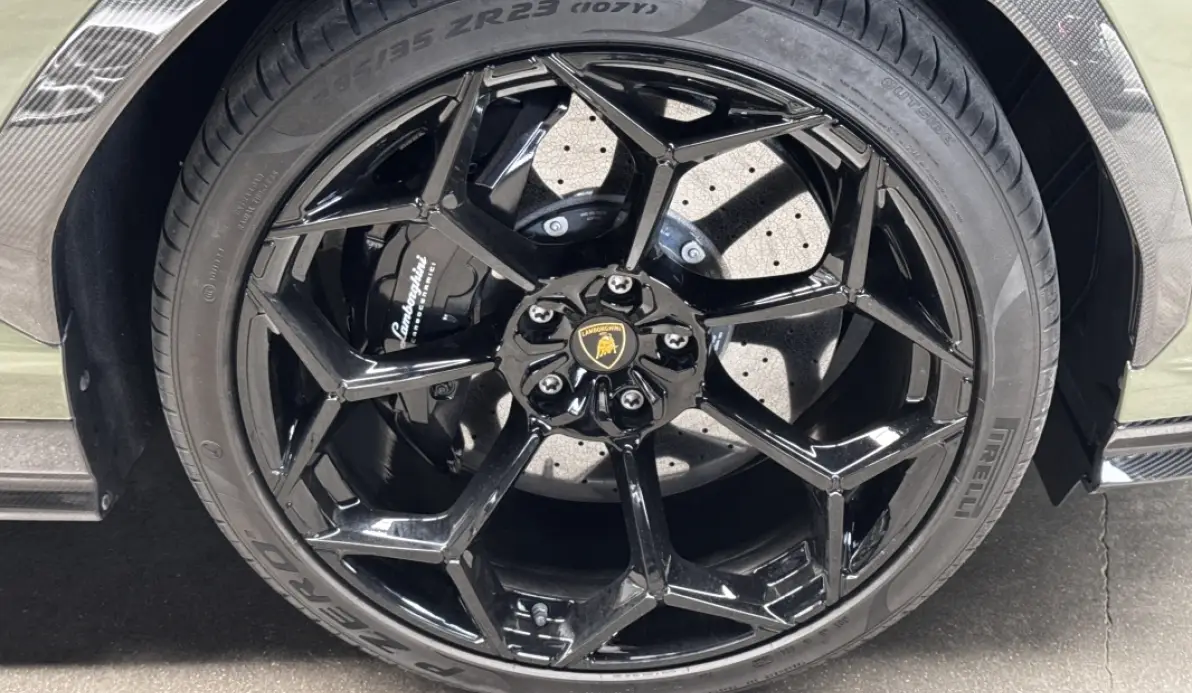 Lamborghini URUS 4.0 V8 666CH PERFORMANTE 60E ANNIVERSARIO BITURBO