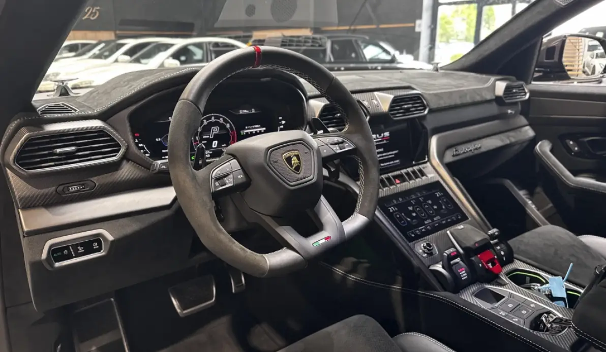 Lamborghini URUS 4.0 V8 666CH PERFORMANTE 60E ANNIVERSARIO BITURBO