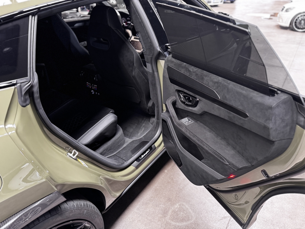 Lamborghini URUS 4.0 V8 666CH PERFORMANTE 60E ANNIVERSARIO BITURBO