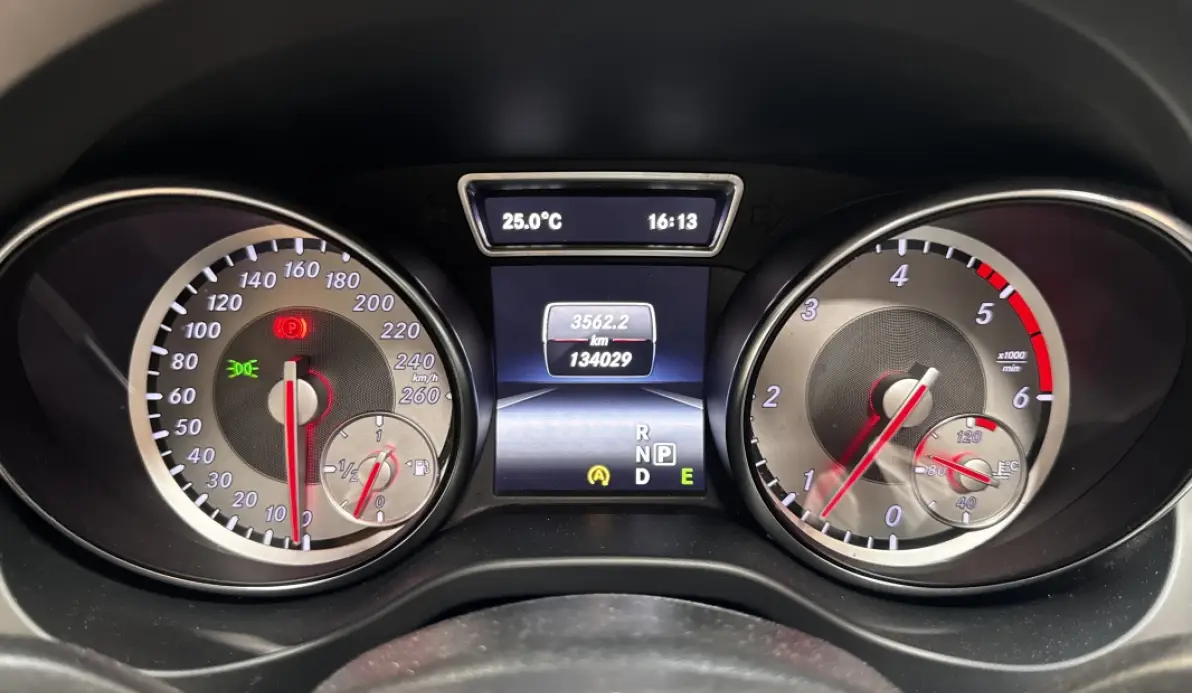 Mercedes GLA 220 D FASCINATION 4MATIC 7G-DCT