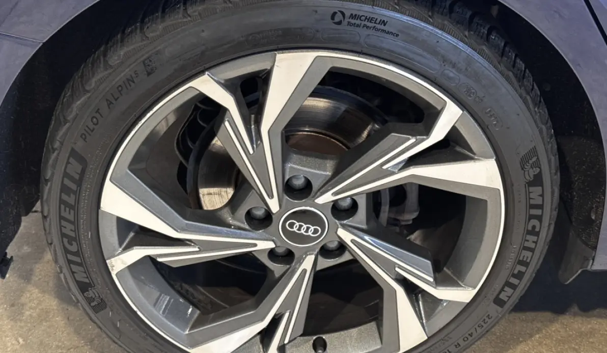 Audi A3 35 TFSI 150CH MILD HYBRID S LINE S TRONIC 7