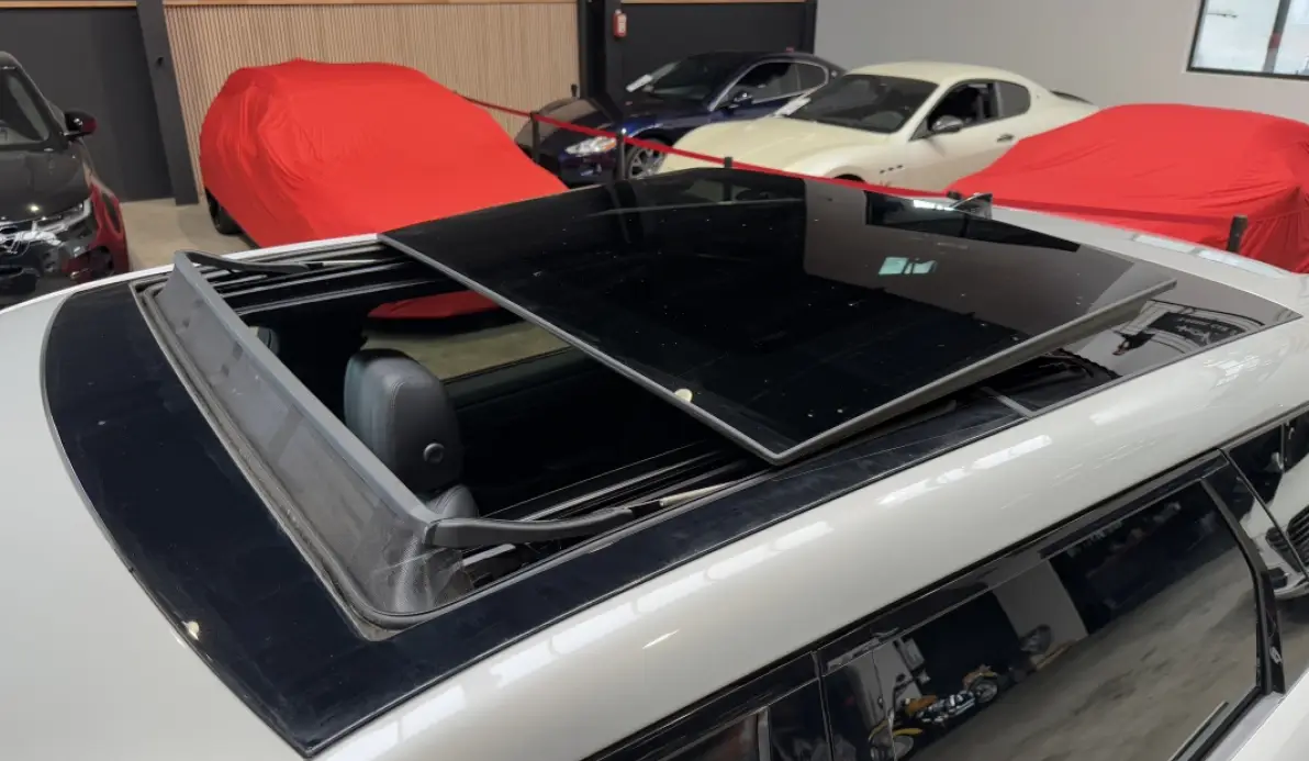 Land rover Range Rover Évoque 2.0 D 200CH R-DYNAMIC SE AWD BVA