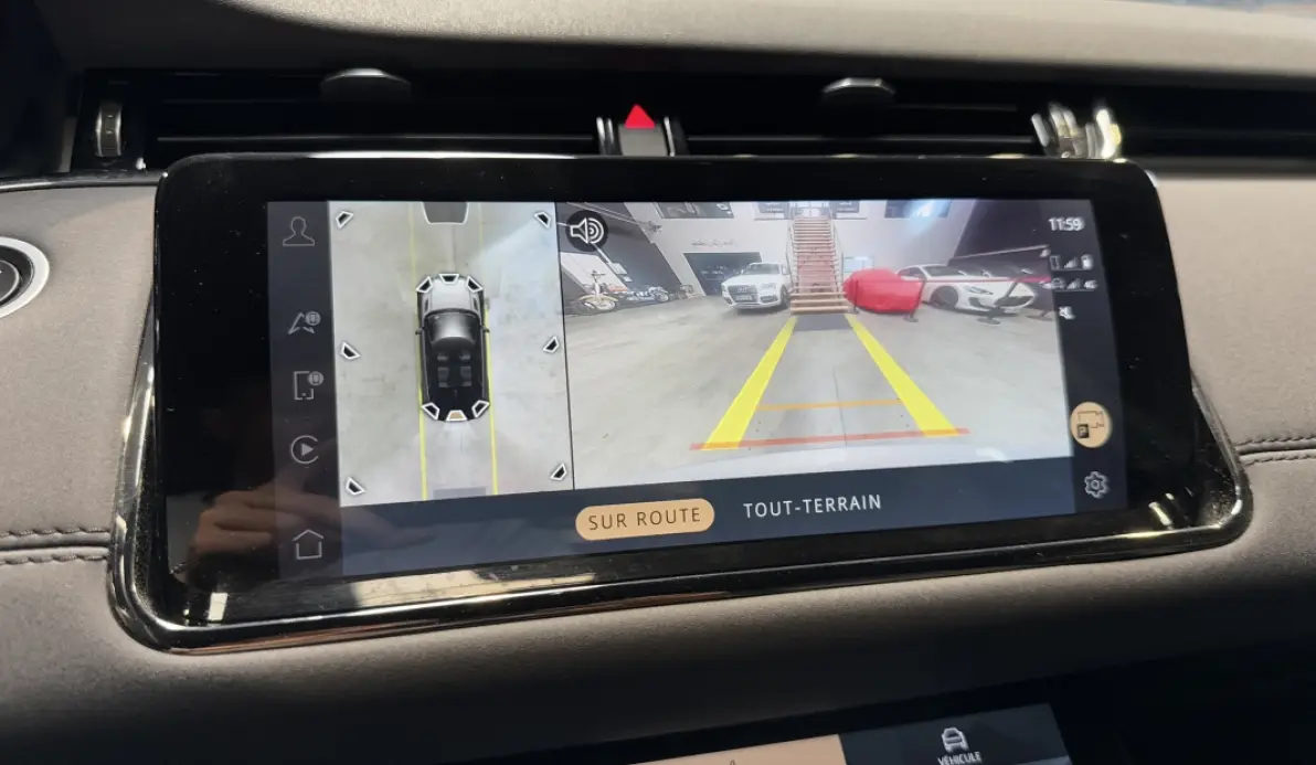 Land rover Range Rover Évoque 2.0 D 200CH R-DYNAMIC SE AWD BVA