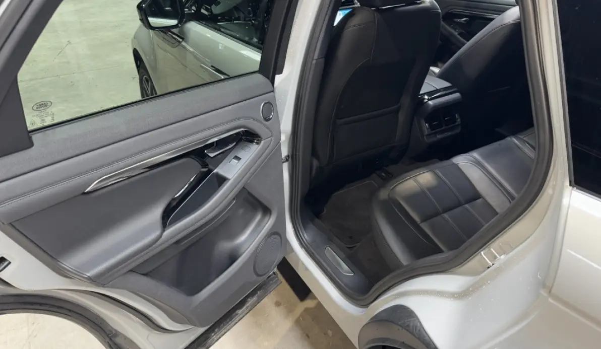 Land rover Range Rover Évoque 2.0 D 200CH R-DYNAMIC SE AWD BVA