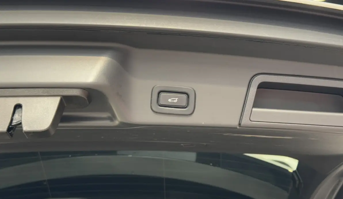 Land rover Range Rover Évoque 2.0 D 200CH R-DYNAMIC SE AWD BVA