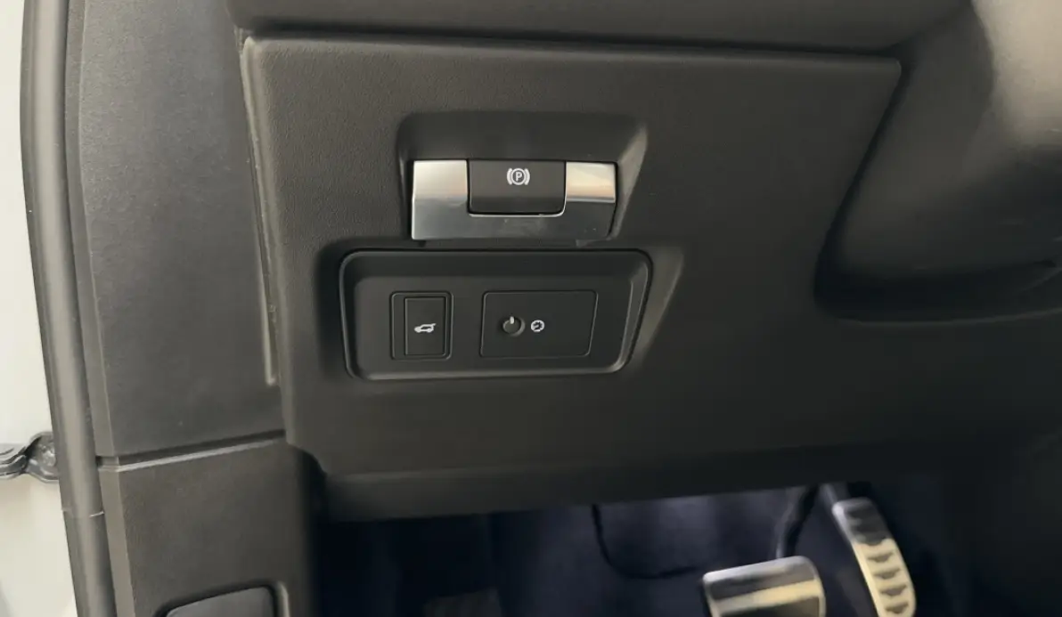 Land rover Range Rover Évoque 2.0 D 200CH R-DYNAMIC SE AWD BVA