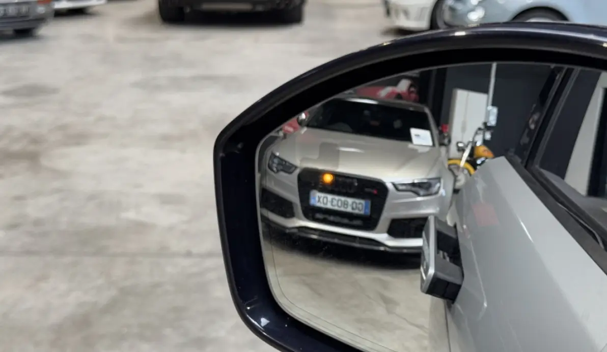 Land rover Range Rover Évoque 2.0 D 200CH R-DYNAMIC SE AWD BVA