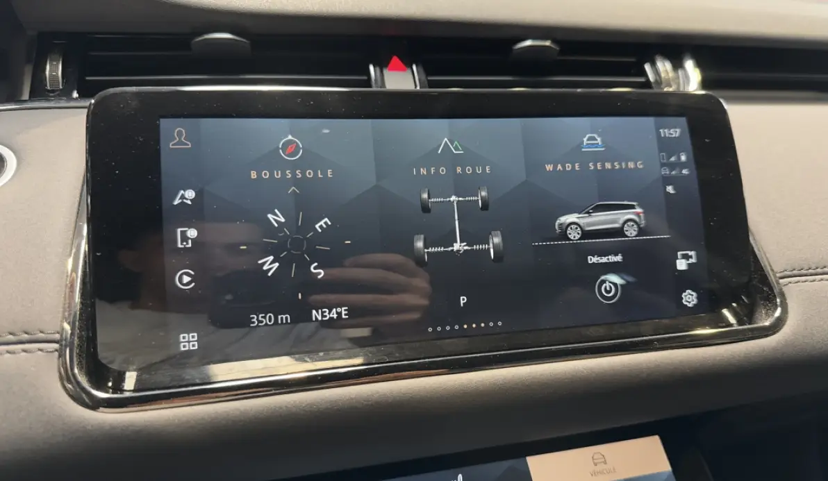 Land rover Range Rover Évoque 2.0 D 200CH R-DYNAMIC SE AWD BVA