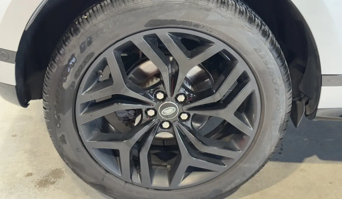 Land rover Range Rover Évoque 2.0 D 200CH R-DYNAMIC SE AWD BVA