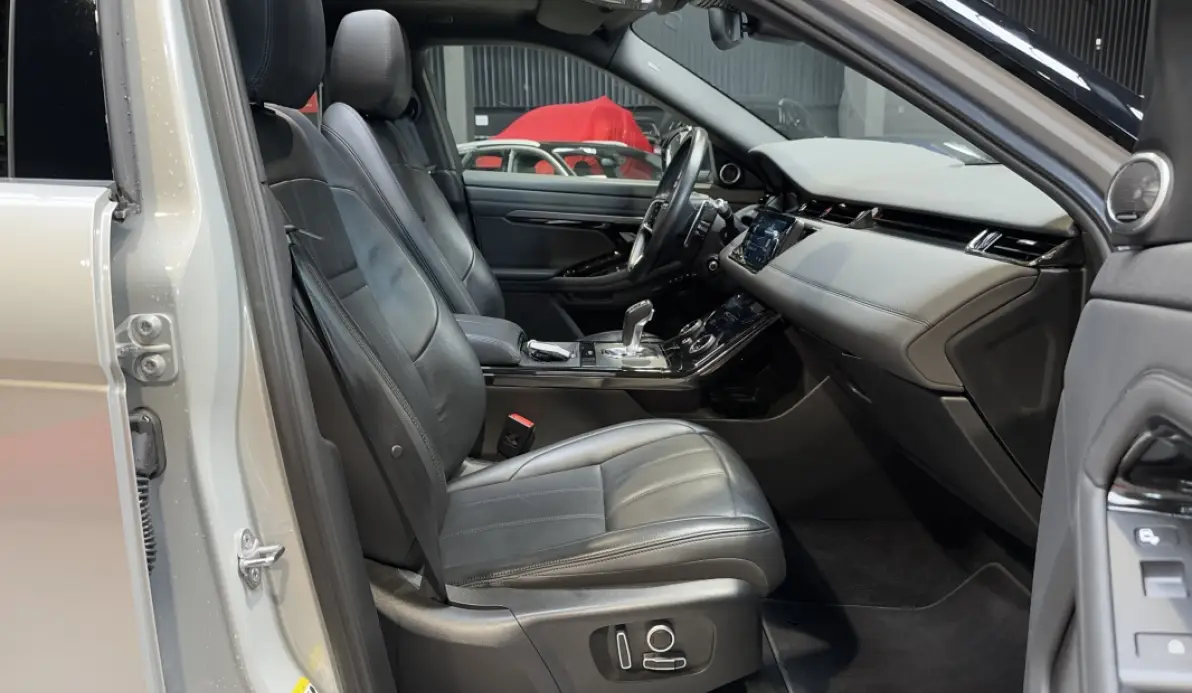 Land rover Range Rover Évoque 2.0 D 200CH R-DYNAMIC SE AWD BVA