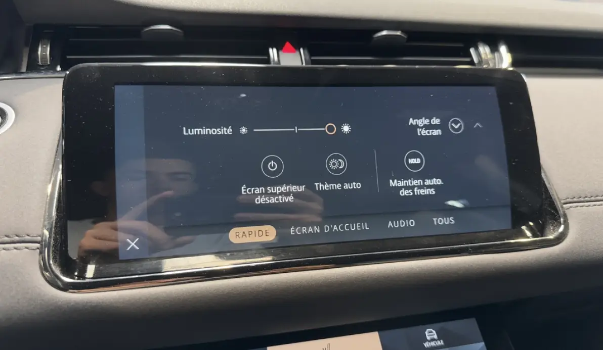 Land rover Range Rover Évoque 2.0 D 200CH R-DYNAMIC SE AWD BVA