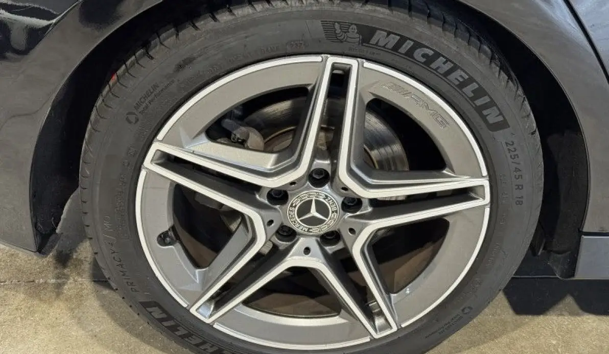 Mercedes Classe A 200 163CH AMG LINE 7G-DCT 9CV