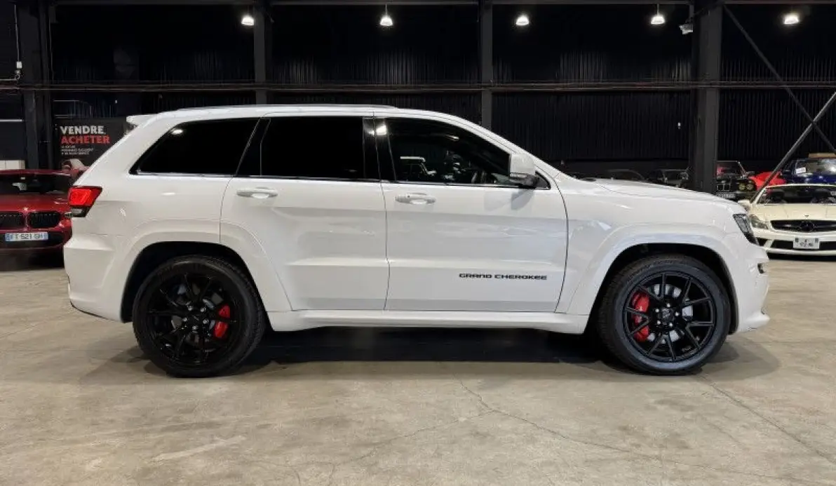 Jeep Grand Cherokee SRT 6.4 V8 HEMI 468CH SRT BVA8