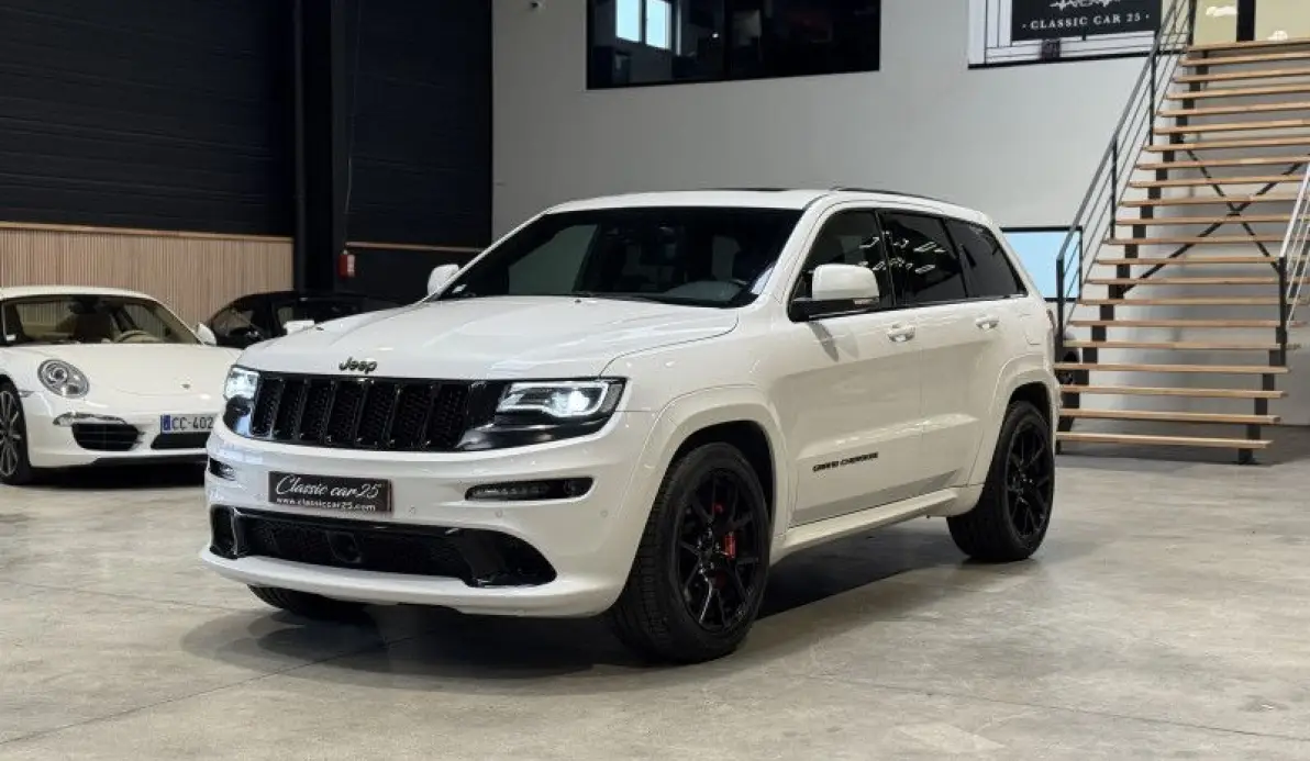 Jeep Grand Cherokee SRT