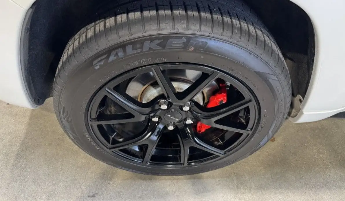 Jeep Grand Cherokee SRT 6.4 V8 HEMI 468CH SRT BVA8