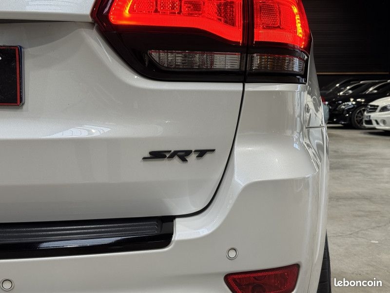 Jeep Grand Cherokee SRT 6.4 V8 HEMI 468CH SRT BVA8