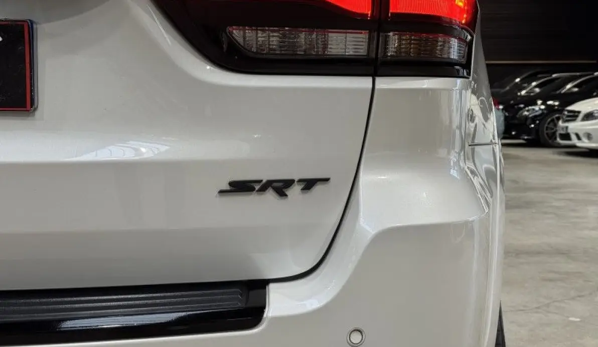 Jeep Grand Cherokee SRT 6.4 V8 HEMI 468CH SRT BVA8