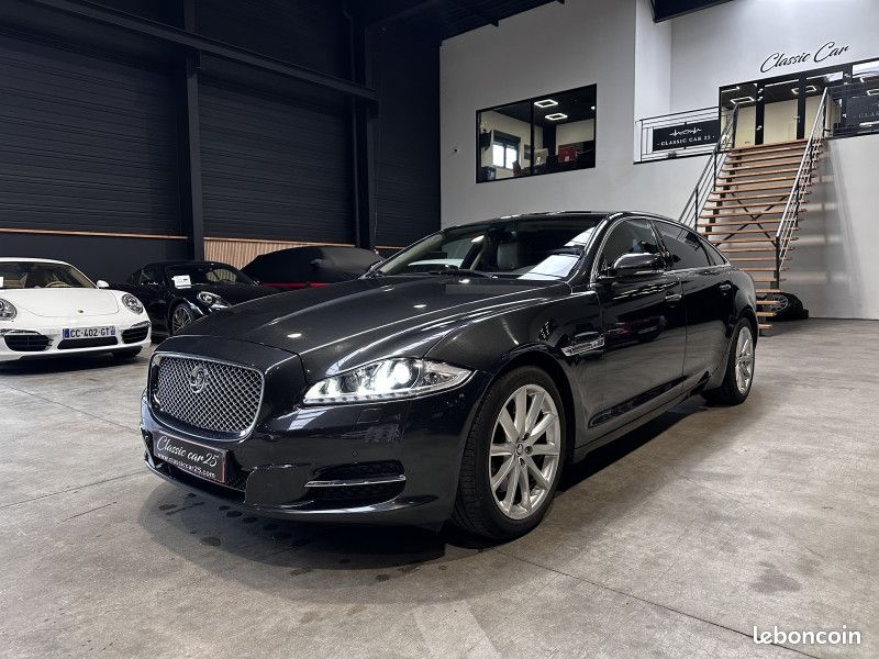 Jaguar XJ