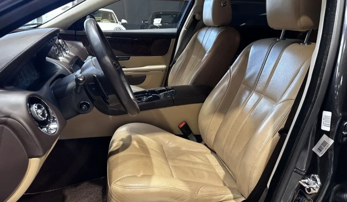 Jaguar XJ 3.0D V6 LUXE PREMIUM LONG BVA6