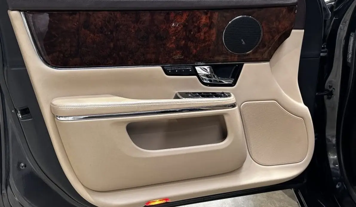Jaguar XJ 3.0D V6 LUXE PREMIUM LONG BVA6