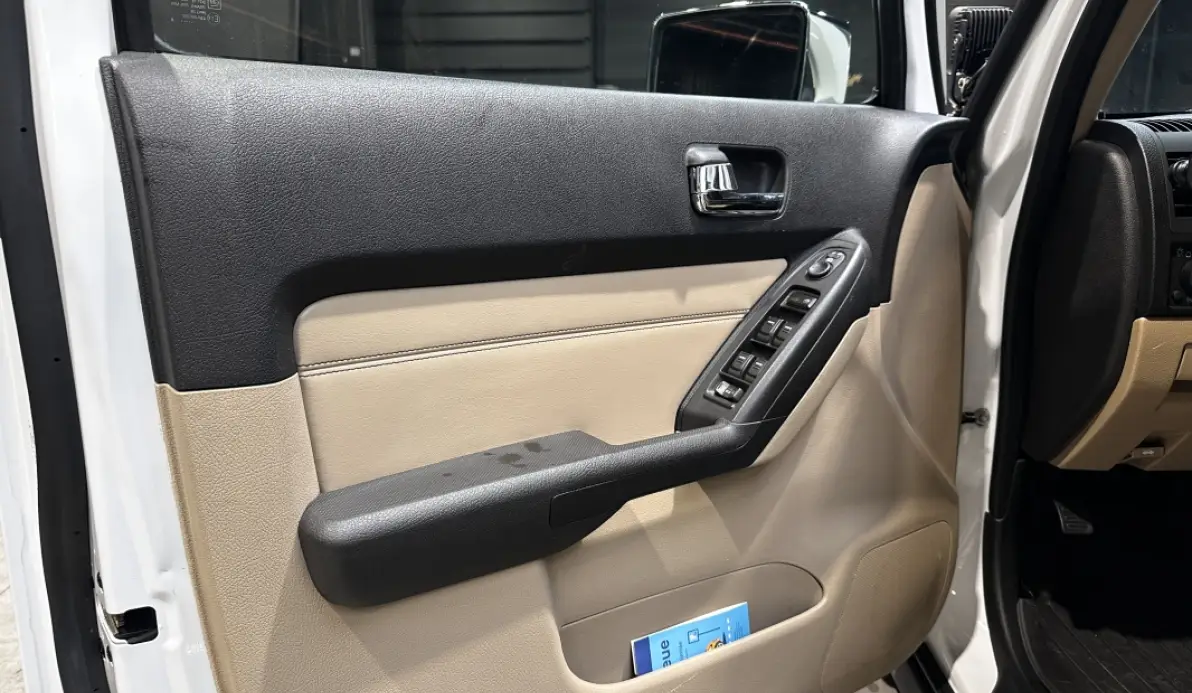 Hummer H3 T V8 5.3 BA - 304 ch - UNIQUE