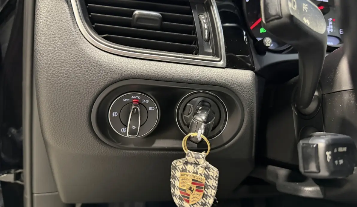 Porsche Macan (95B) 3.0 V6 258CH S DIESEL PDK