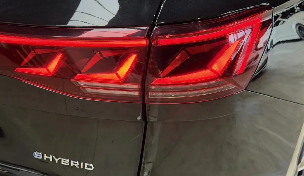 Volkswagen Touareg 3.0 TSI EHYBRID 381CH ELEGANCE 4MOTION BVA8